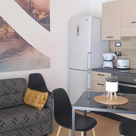 아파트 Llimo House 알게로
