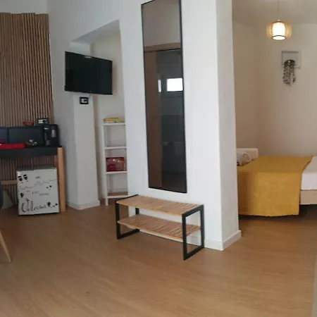 Llimo House *