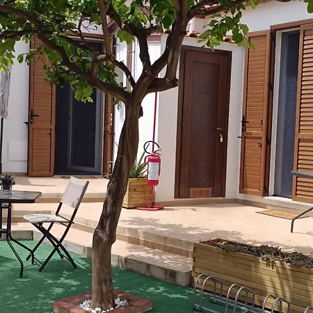 Llimo House 알게로